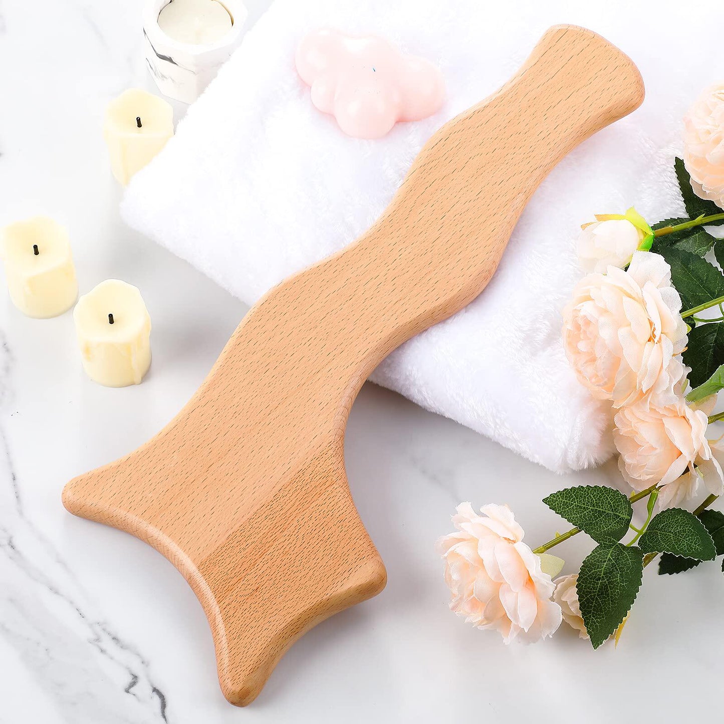 Wooden Gua Sha Massage Tool Leg Muscle Soreness and Relaxation